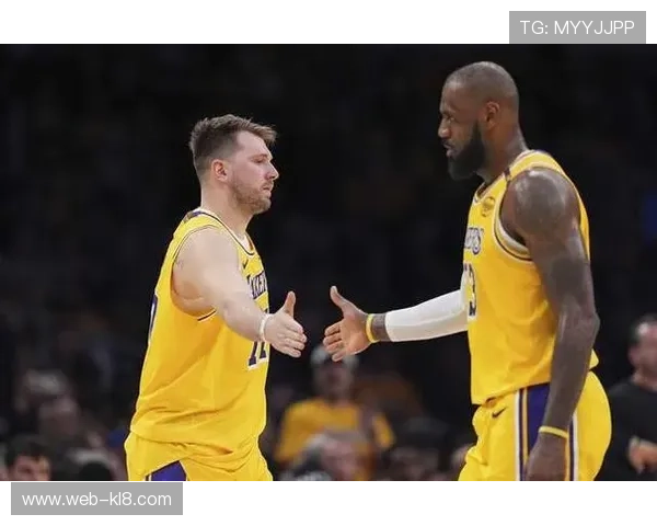 步行者八连败持续低迷 防守端沟通失误被湖人针对性打击