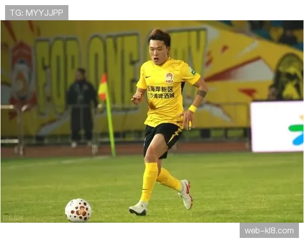 西海岸后卫宋浩宇丢失19次球权，防线最后一人表现挣扎